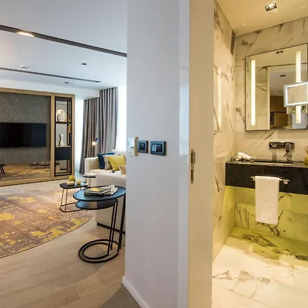 Westside Residences By Rotana Apart Otel 4*