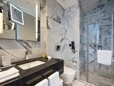 Westside Residences By Rotana Apart Otel