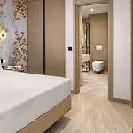 Westside Residences By Rotana 公寓式酒店 4*