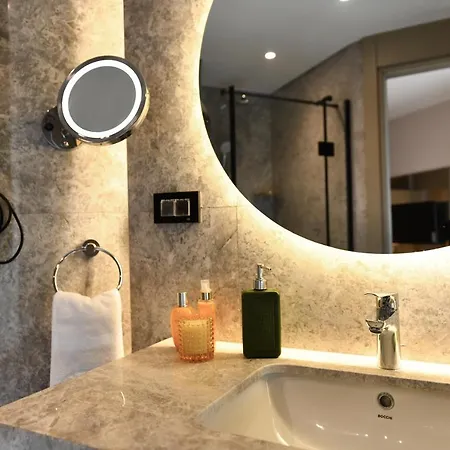 Hotel apartamentowy Westside Residences By Rotana