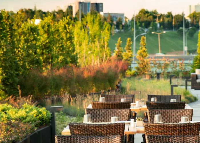 Ξενοδοχείο με διαμερίσματα Westside Residences By Rotana