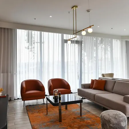 Westside Residences By Rotana Apart Otel