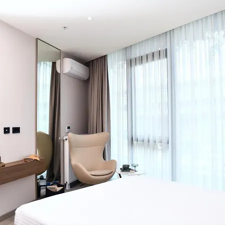 Westside Residences By Rotana Apart Otel 4*